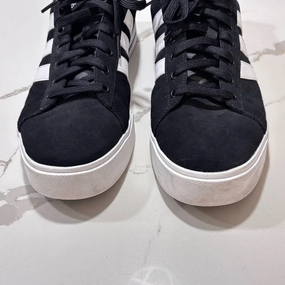 Adidas Daily 4.0 Men's Black and White Skateboarding Shoes Sneakers Size 13